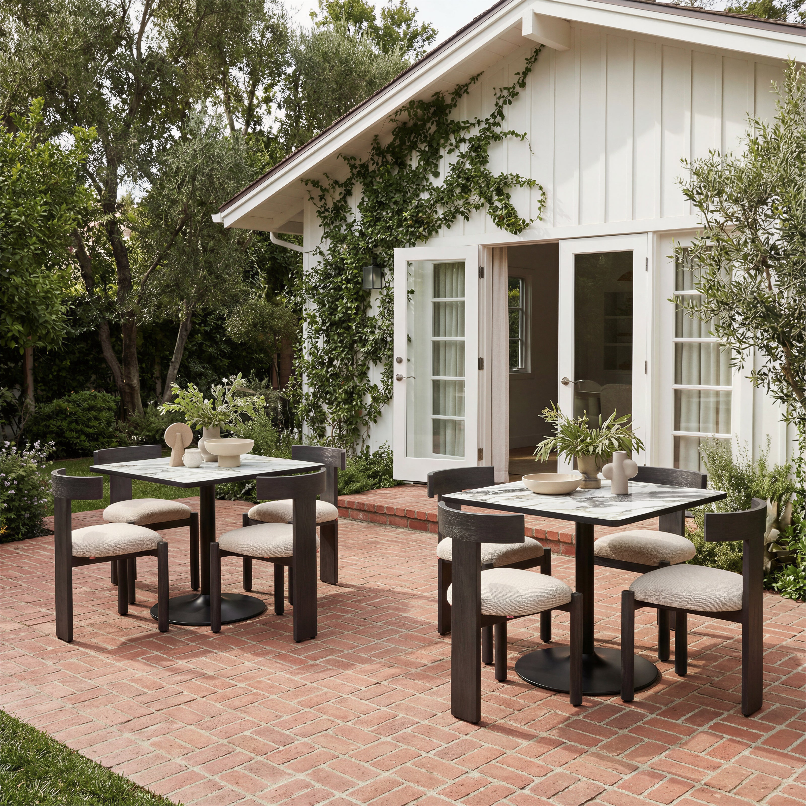 Caliza Dining Table Gray & Black