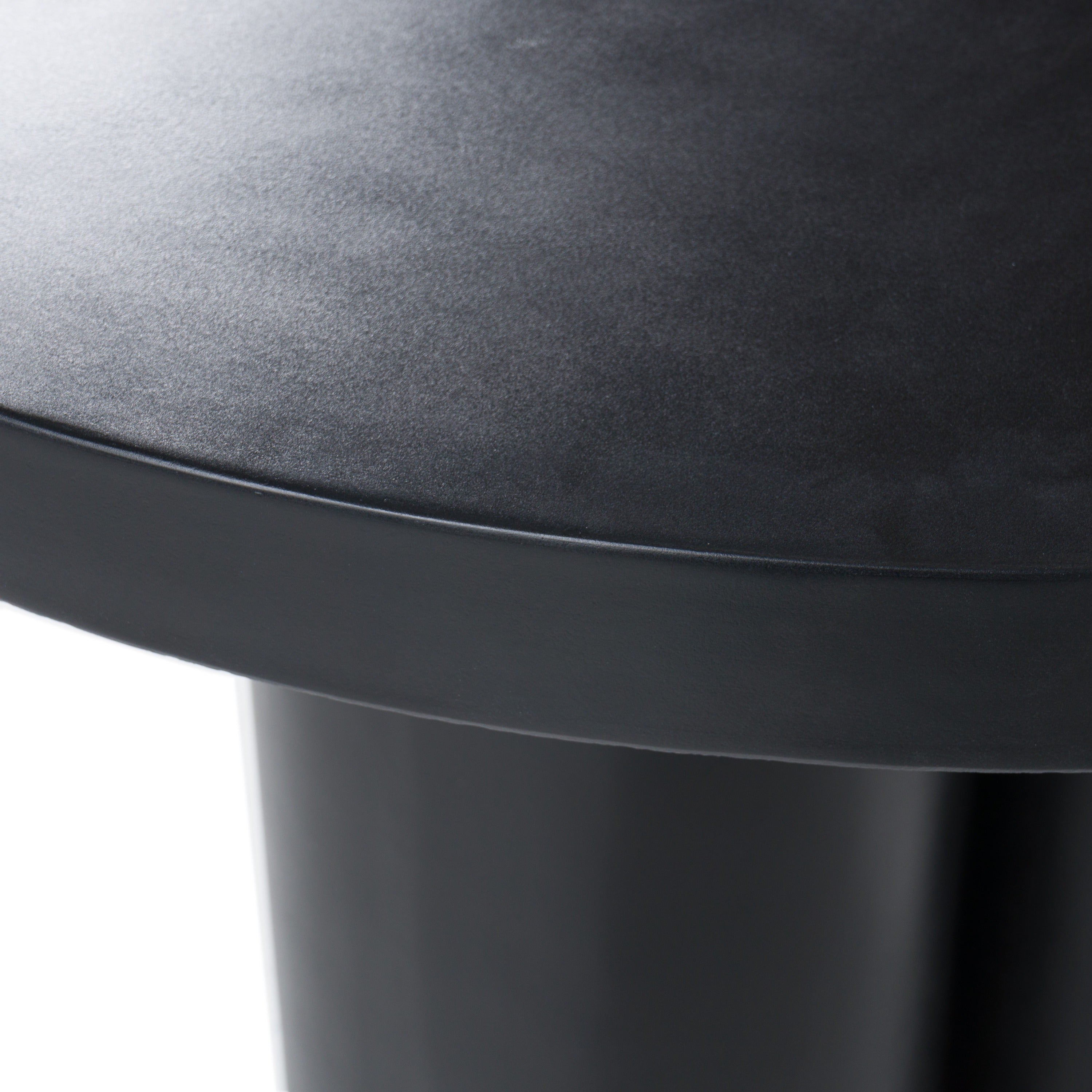 Bruni - Modern Black Concrete Round Dining Table - image 5