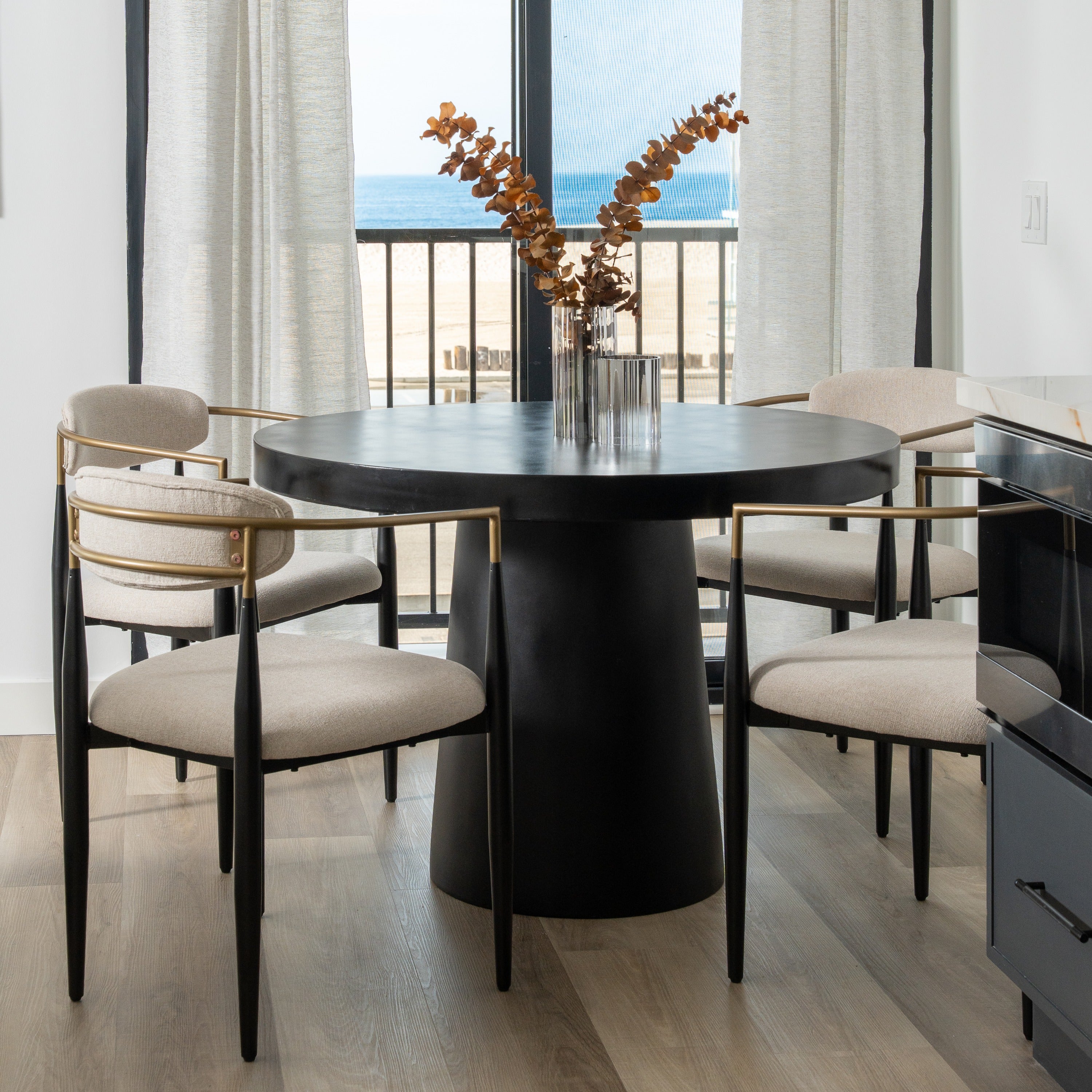 Desoto - Modern Black Concrete Round Dining Table - image 4