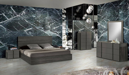 Lucia - Full Size Italian Modern Matte Grey / Elm Grey Bed