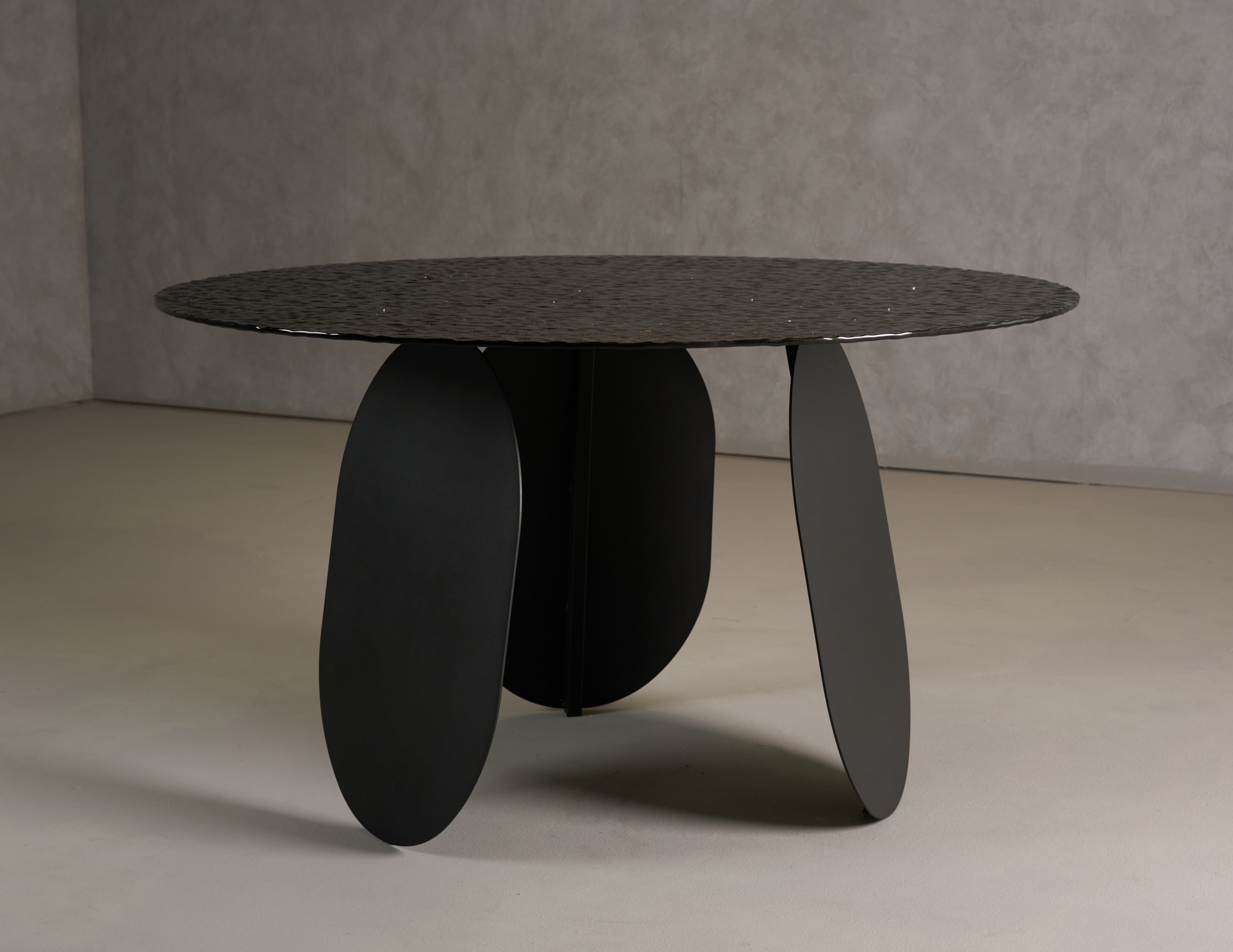Maxine - Modern Hammered Grey Glass Round Dining Table - image 5